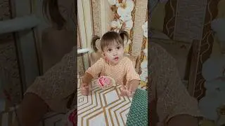 Моя доча 😍Любит вкусняшки😍 #семья #доченька #дочьмоя