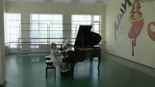 М.Глинка "Полька". Исп. Лиляк Ксюша, подг.кл.