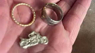 Beach metal detecting I found rings on the beach