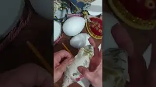 uovo di pasqua a quadro
