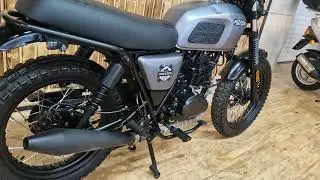 BRIXTON 125