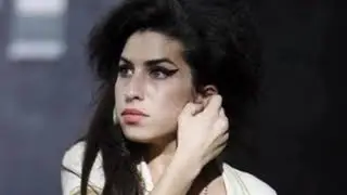 Amy Winehouse My Own Way  INEDITA