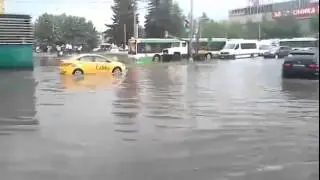 Ливень в москве.Потоп в Москве