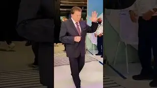 CHEGANDO NO SBT e saindo era uma festa, sempre foi um evento a presença do SILVIO SANTOS no SBT