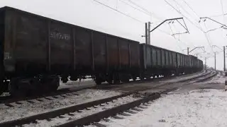 Електровоз ВЛ11.8-665 з вантажним поїздом + пісочок, з. п. 368 км