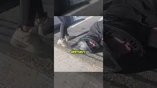 Die Bikerin hatte nicht erwartet dieses Geräusch zu hören 😳