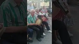 Вечеринка в парке Гомеля.