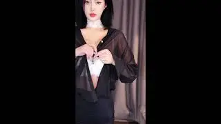 【依阳baby】【网易cc 微胖 纯欲 美女主播 白色👙 性感脱衣舞 表情诱惑 定制福利 露底】