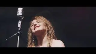 Beata Bartelik Tell me why (you're not here)