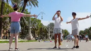 Barcelona trip part 2 : playing with soap bubbles