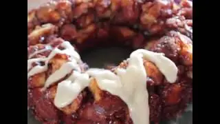 Easy Cinnamon Roll Monkey Bread