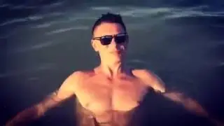 Живой на мертвом море