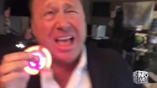 Alex Jones raving to Indie Folk Song by Technocrat Overlord We Love Our Somalis trap remix