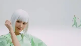 (G)I-DLE ‘Wife’ but everytime they say the title it switches to BORN TO BE… (Read The Description)