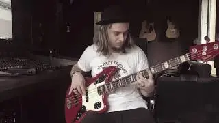 Muse - Hysteria (Bass Cover) JUNINHO BECKER