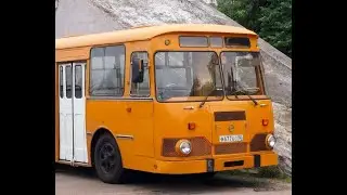 Зачем ЛиАЗу 677 ручки на кабине, которые ничего не открывают и никуда не ведут