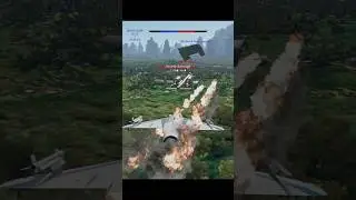 Using a Barrel Roll to Land the Kill in War Thunder #warthunder #gaming #shorts