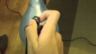 Popping a balloon with 300mw green laser pointer  [Full HD]