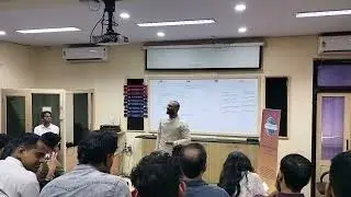 Toastmaster Jeevan giving Jivan to toastmaster Sushant Modi's speech. Feedback evaluation