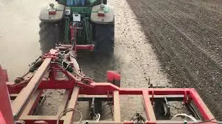Посев комплексом MaterMacc UST 600 AS  и трактор John Deere