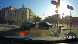 ДТП на 10 лет Октября, Омск (02.02.2018)