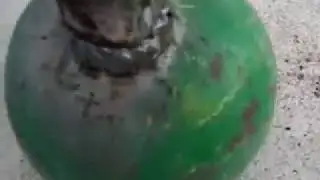 Сварка гири. Сваркой переменного тока , обычным електродом.