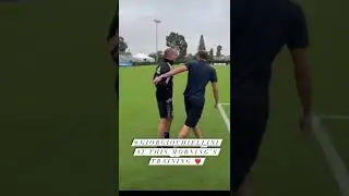#GiorgioChiellini Special Guest ⚽️🤍🖤 ritrova i suoi ex compagni! ❤️🔥❤️ #Juventus #Chiellini