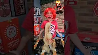 DIVERTIDA MENTOS vs COCA-COLA!!! #shorts #figuritaloshorts