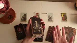 4 Королевы . Ее чувства к вам на данный момент.