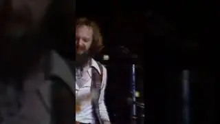 Check out Jethro Tull playing in Madison Square Garden in 1978 @officialjethrotull