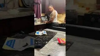 Throwing an apple at P.O🤣😂🤣 (LIKE COMMENT AND SUBSCRIBE)