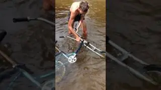 Epic video/Эпичное видео (Обычный пацан решил проехать по воде).