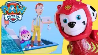 Aqua Pups Save a Stranded Boat | PAW Patrol | Toy Play for Kids