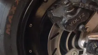 Trocando o pito da minha voltz ev1 Sport sem tirar o pneu