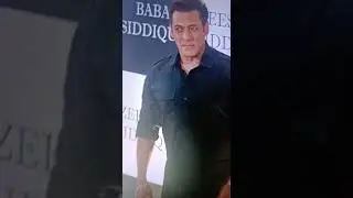 Salman Khan at Baba Siddiqui's Iftaar party