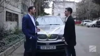 - Темные очки ! ))