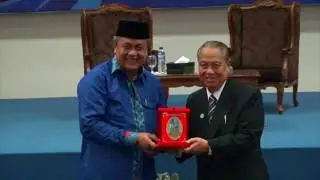 Kunjungan Gubernur Bank Indonesia di Universitas Darussalam Gontor