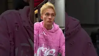 Байра газует на блогера