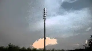 EOLICO VERTICALE INNOVATIVO ;  Vertical Axis Wind Turbine