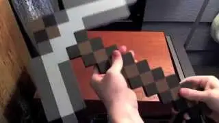 Настоящая кирка Майнкрафт (Minecraft Pickaxe)