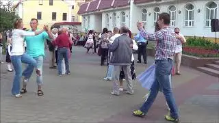 КРАСИВОЕ ТАНГО НА УЛИЦЕ! Классно ТАНЦУЮТ!!!