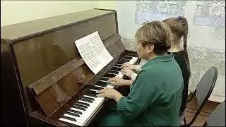 Шарстук Василиса и Акопян Марина Михайловна. О. Кравчук "Новогодняя полька"
