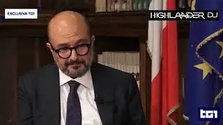 Il falò di confronto (un po’ diverso) del ministro Sangiuliano😂