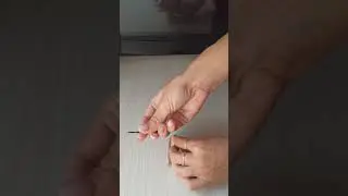 когда не кому помочь застегнуть браслет