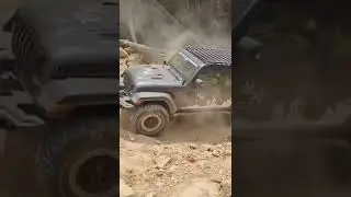 Jeep Wrangler on trail 43 c degree