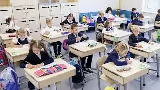 мой друг снял видео в тик ток  про школу