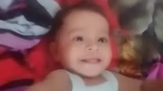 Bayi 9 bulan bergaya di depan  camera 🤣🤣