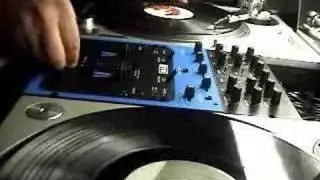 dj esc - Scratchy Seal meets Audiocide