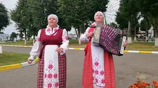 В. Суходолова, Н. Федченко (дуэт частушечниц НФА "Адраджэнне"  РЦК ГУК "ЦКС Хотимского района" РБ)