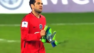 When Famous Players Try To Play As Goalkeeper